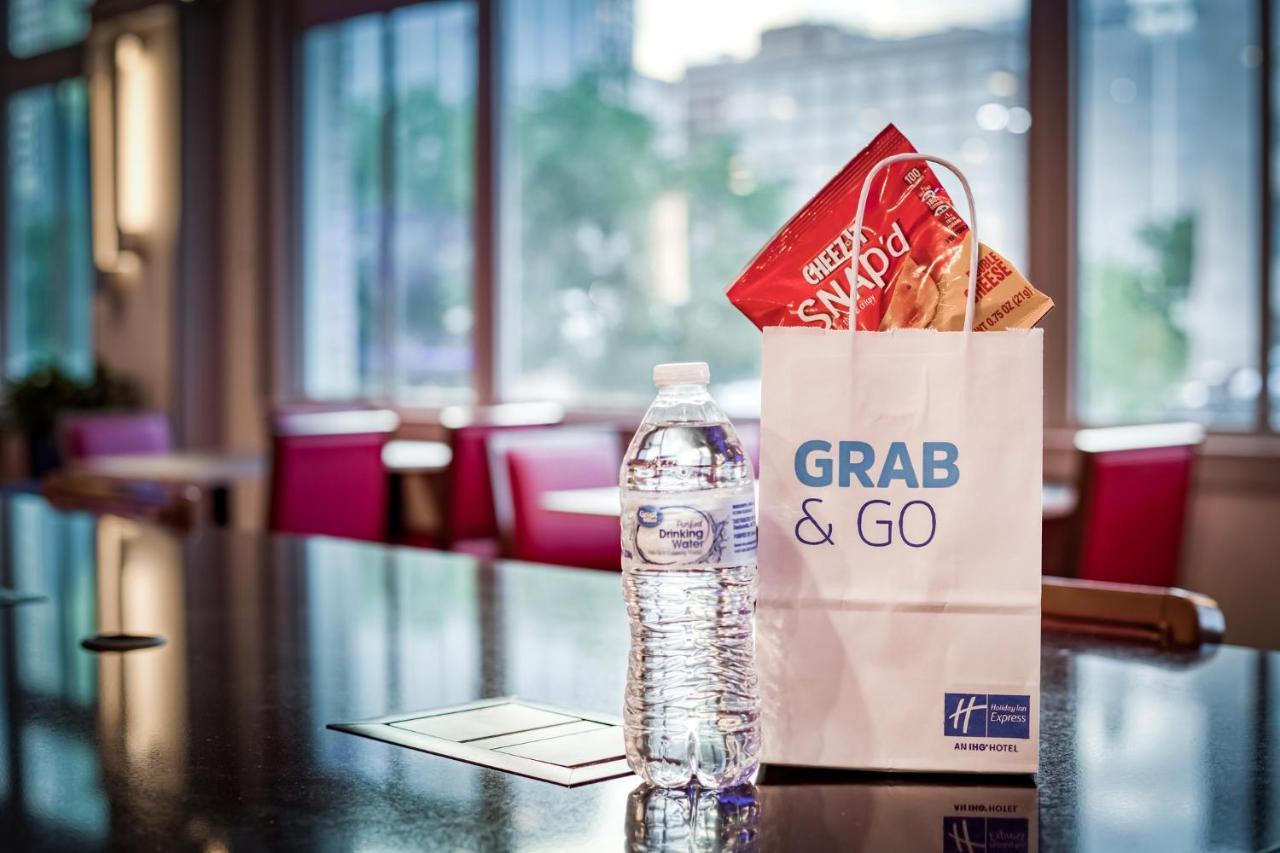 Holiday Inn Express - Kansas City Downtown By Ihg Екстер'єр фото