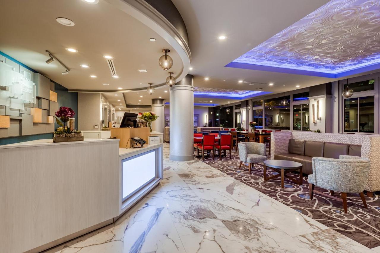 Holiday Inn Express - Kansas City Downtown By Ihg Екстер'єр фото