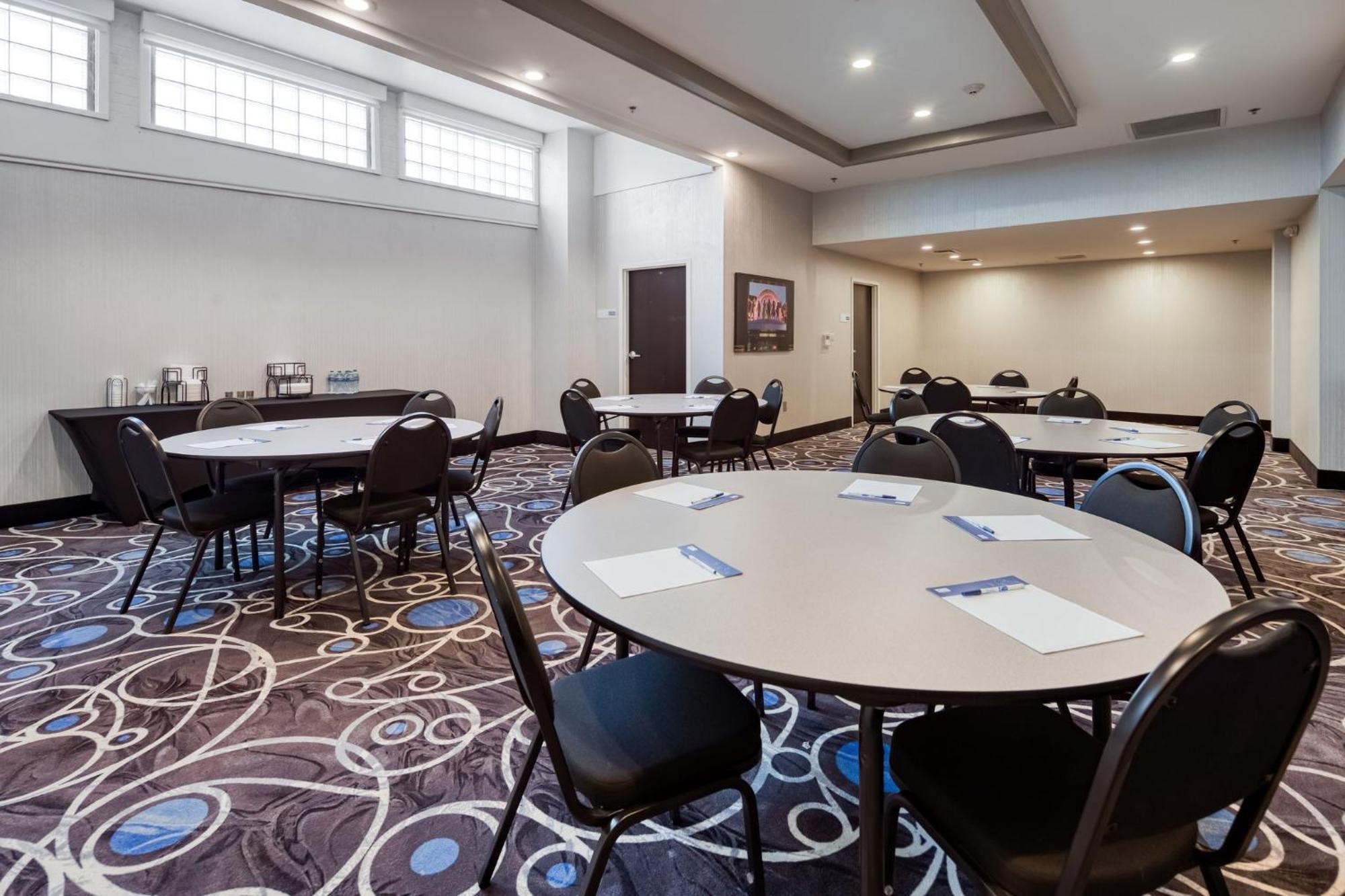 Holiday Inn Express - Kansas City Downtown By Ihg Екстер'єр фото
